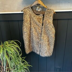 Ethereal by Paper Crane  Faux Fur Vest‎ in Brown and Tan Assymetrical Zip size M